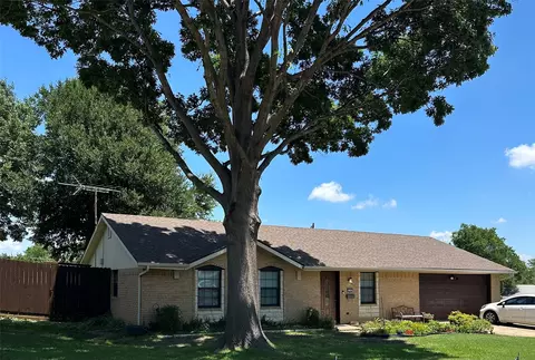 2703 Canary Cir, Mesquite, TX 75149