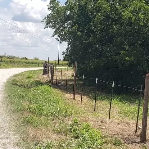 R1200 Robbins Estate, Frost, TX 76641