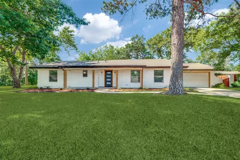 2018 Ravinia Dr, Arlington, TX 76012