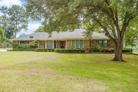 2080 Jana Ln, Burleson, TX 76028