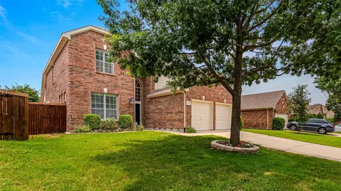 10214 Links Fairway Dr, Rowlett, TX 75089