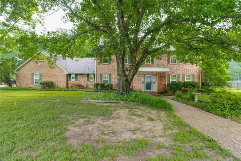 106 River Hills Dr, Denison, TX 75020