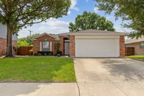 904 Shoal Creek Dr, Arlington, TX 76001