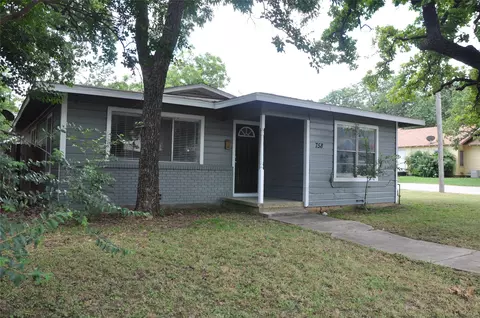 758 W Frey St, Stephenville, TX 76401