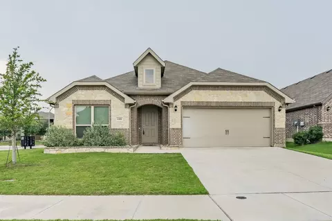 6101 Cobbetts Pond Ln, Fort Worth, TX 76179