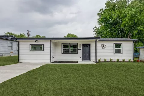 3305 Pate Dr, Fort Worth, TX 76119
