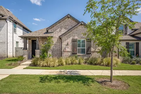 608 Plaza Ln, Argyle, TX 76226