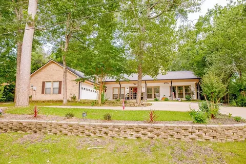 304 Rosewood Dr, Hideaway, TX 75771