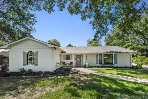 2002 W Belclaire Cir, Corsicana, TX 75110