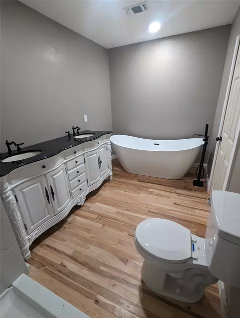 311 E Main St, Van, TX 75790 photo 11