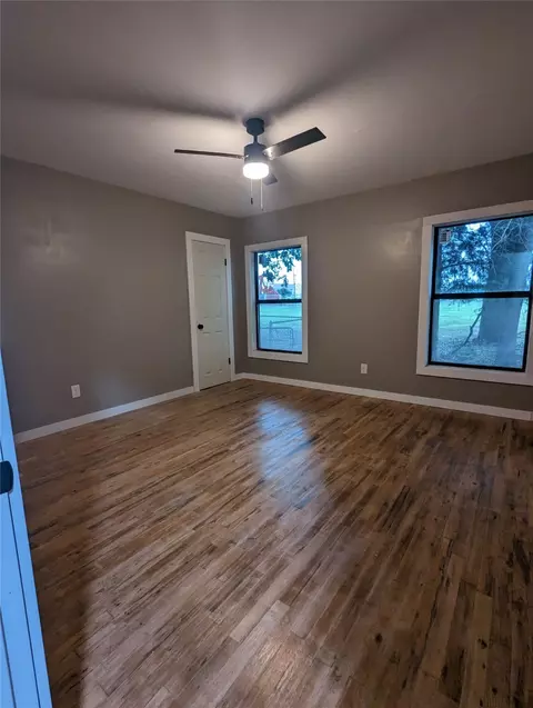 311 E Main St, Van, TX 75790 photo 17