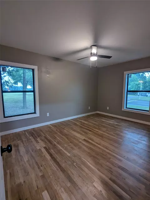 311 E Main St, Van, TX 75790 photo 16