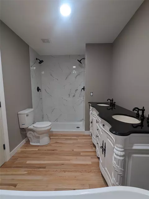 311 E Main St, Van, TX 75790 photo 12