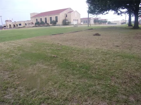 311 E Main St, Van, TX 75790 photo 24