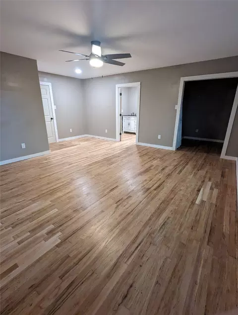 311 E Main St, Van, TX 75790 photo 10