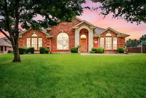 8402 Evening Star Dr, Rowlett, TX 75089