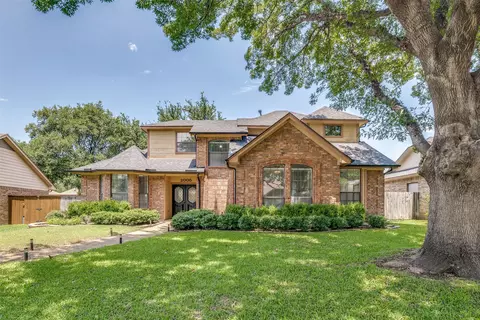 2005 Oakbluff Dr, Carrollton, TX 75007