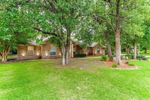 5996 Red Bud Rd, Fort Worth, TX 76135