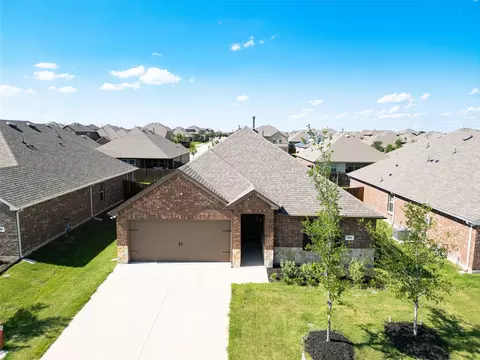 518 Range Dr, Princeton, TX 75407