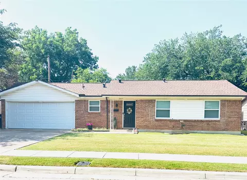 3809 Dana Dr, Fort Worth, TX 76111