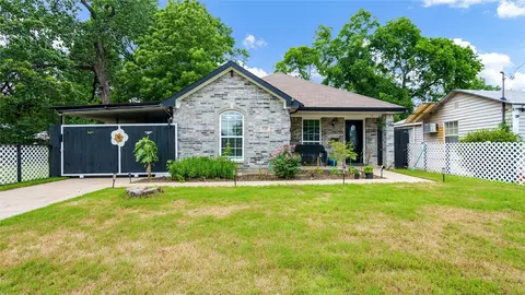 4749 Burma Rd, Dallas, TX 75216