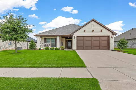 3140 Arbor View Dr, Burleson, TX 76028