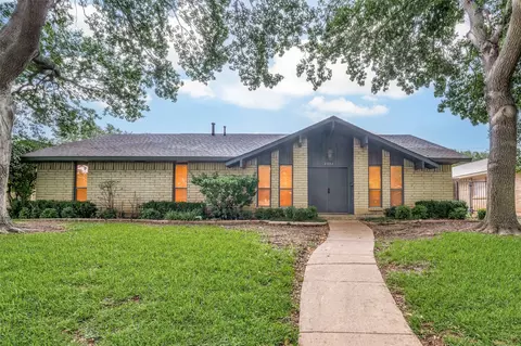 7851 La Cabeza Dr, Dallas, TX 75248