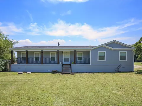 231 Cottage Grove Ave, Sunset, TX 76270