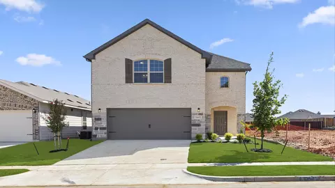 1605 Edgeway Dr, Aubrey, TX 76227