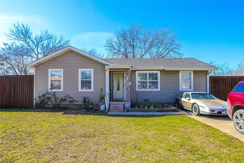 213 NE 36th St, Grand Prairie, TX 75050