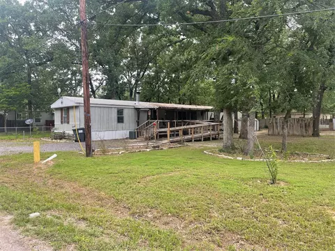 296 Private Road 7709, Emory, TX 75440