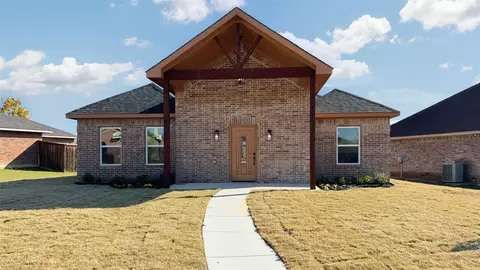 1148 Stacia Ln, Lancaster, TX 75134