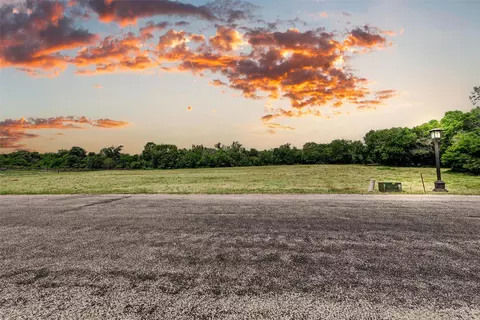 1031 1035 Newsom Ranch Way, Azle, TX 76020
