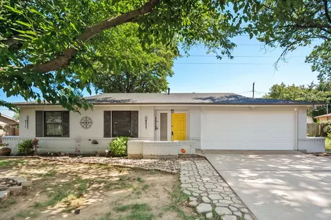 1312 Columbine Ct, Arlington, TX 76013