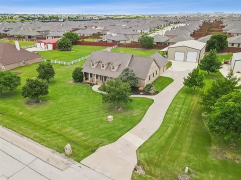 309 Lonesome Prairie Trl, Haslet, TX 76052