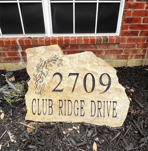 2709 Club Ridge Dr, Lewisville, TX 75067