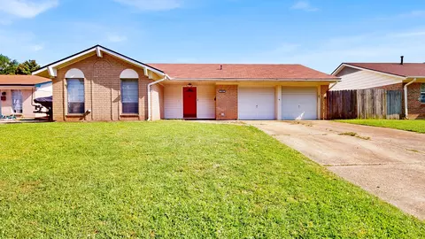 1506 Holiday Pl, Bossier City, LA 71112