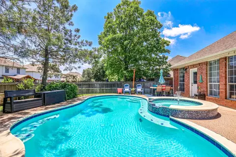 5216 Merced Dr, Fort Worth, TX 76137