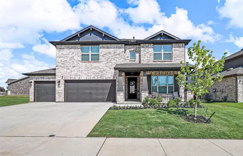 2000 Falling Star Dr, Haslet, TX 76052