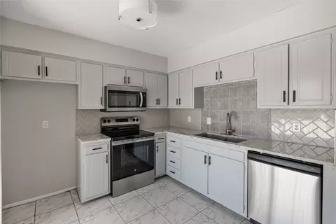 5630 Boca Raton Blvd #218, Fort Worth, TX 76112