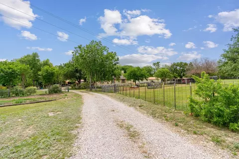 4335 N Fm 51, Weatherford, TX 76085