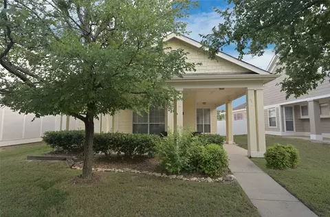 3137 Rockwell Ln, Fort Worth, TX 76179