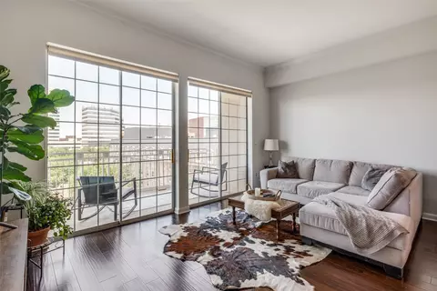 3225 Turtle Creek Blvd #830, Dallas, TX 75219