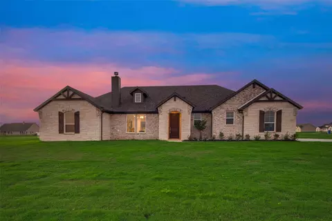 3102 White Oak Rd, Oak Ridge, TX 75160