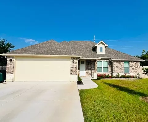 1704 Turnberry Cir, Sulphur Springs, TX 75482