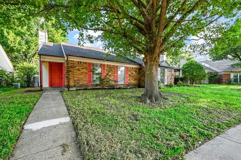 709 Denmark Dr, Mesquite, TX 75149