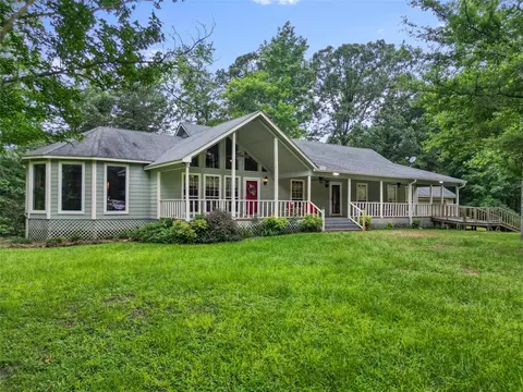 454 White Dogwood Rd, Big Sandy, TX 75755