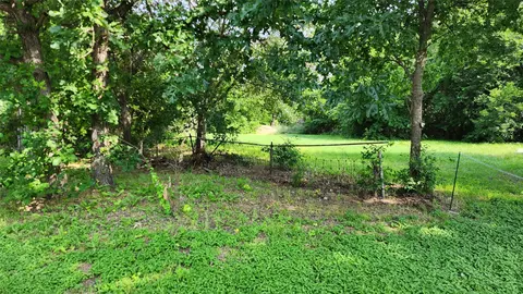 2 N Denton Ave, Justin, TX 76247