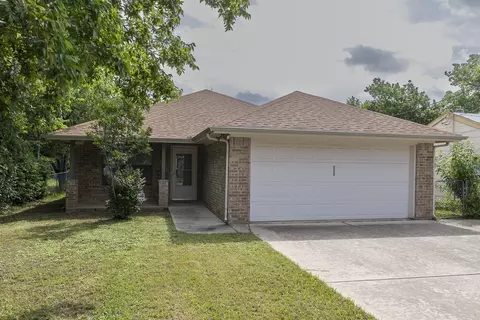 409 S Hampshire St, Saginaw, TX 76179