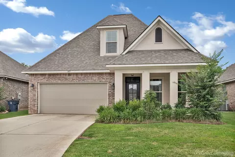 607 Acacia Dr, Bossier City, LA 71111